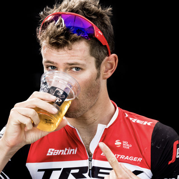 Peter Stetina drinking beer